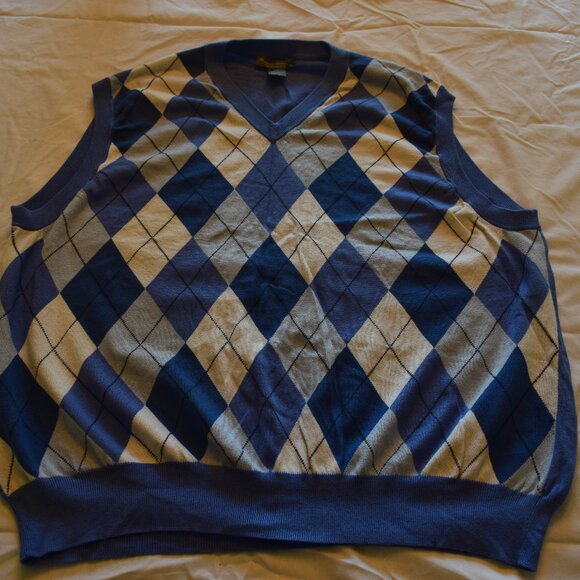 Men's sweater vest - Picture 1 of 3